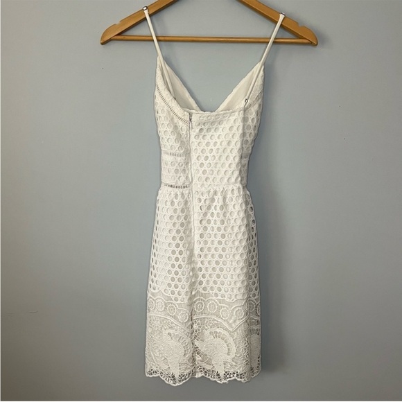 Abercrombie & Fitch White Eyelet Crochet Inspired Lace V Neck Mini Dress Size M - Picture 7 of 8